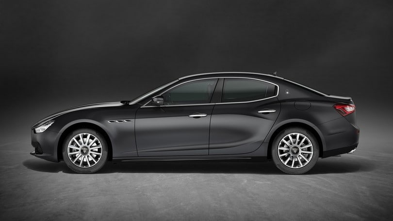Maserati Ghibli 2017: foto