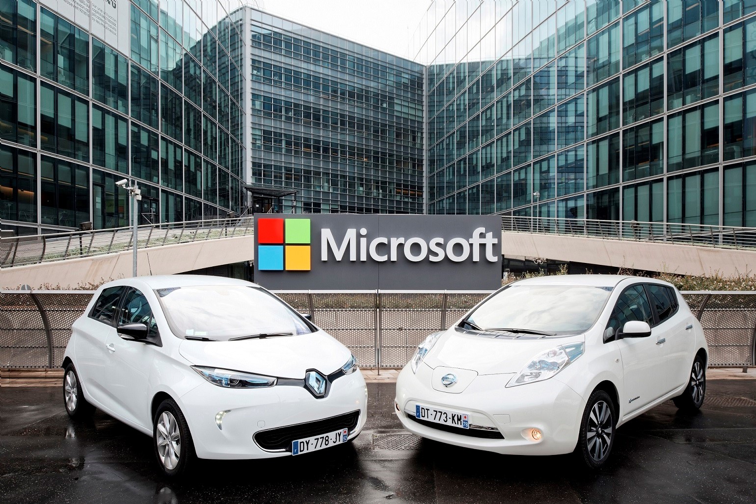 Renault e Nissan si alleano con Microsoft per l'auto connessa del 2020