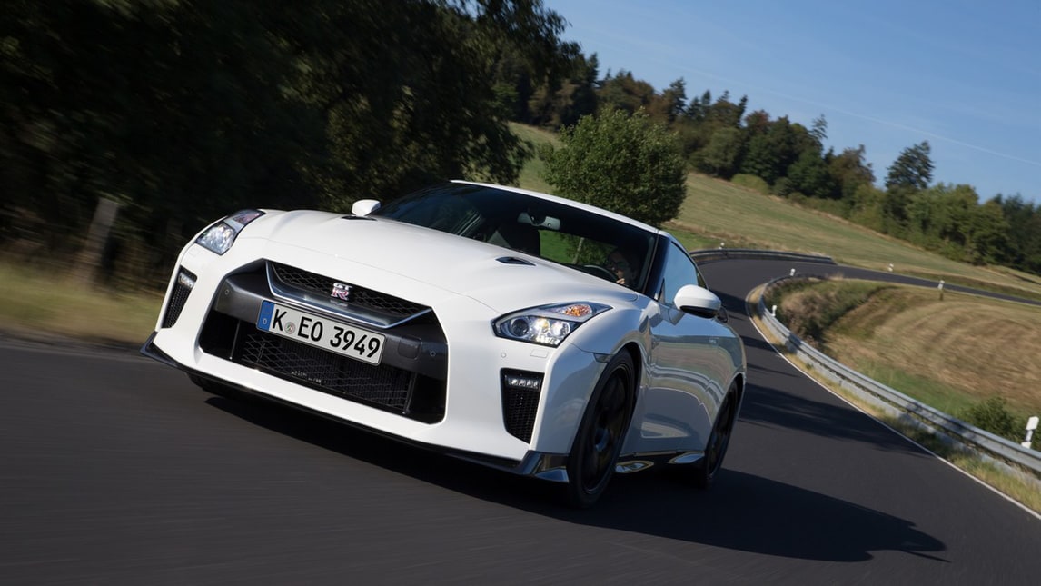 Nissan GT-R, a Parigi arriva la Track Edition