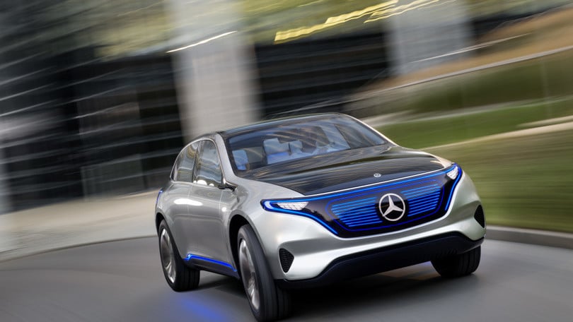 Mercedes stupisce Parigi con il Suv elettrico di domani