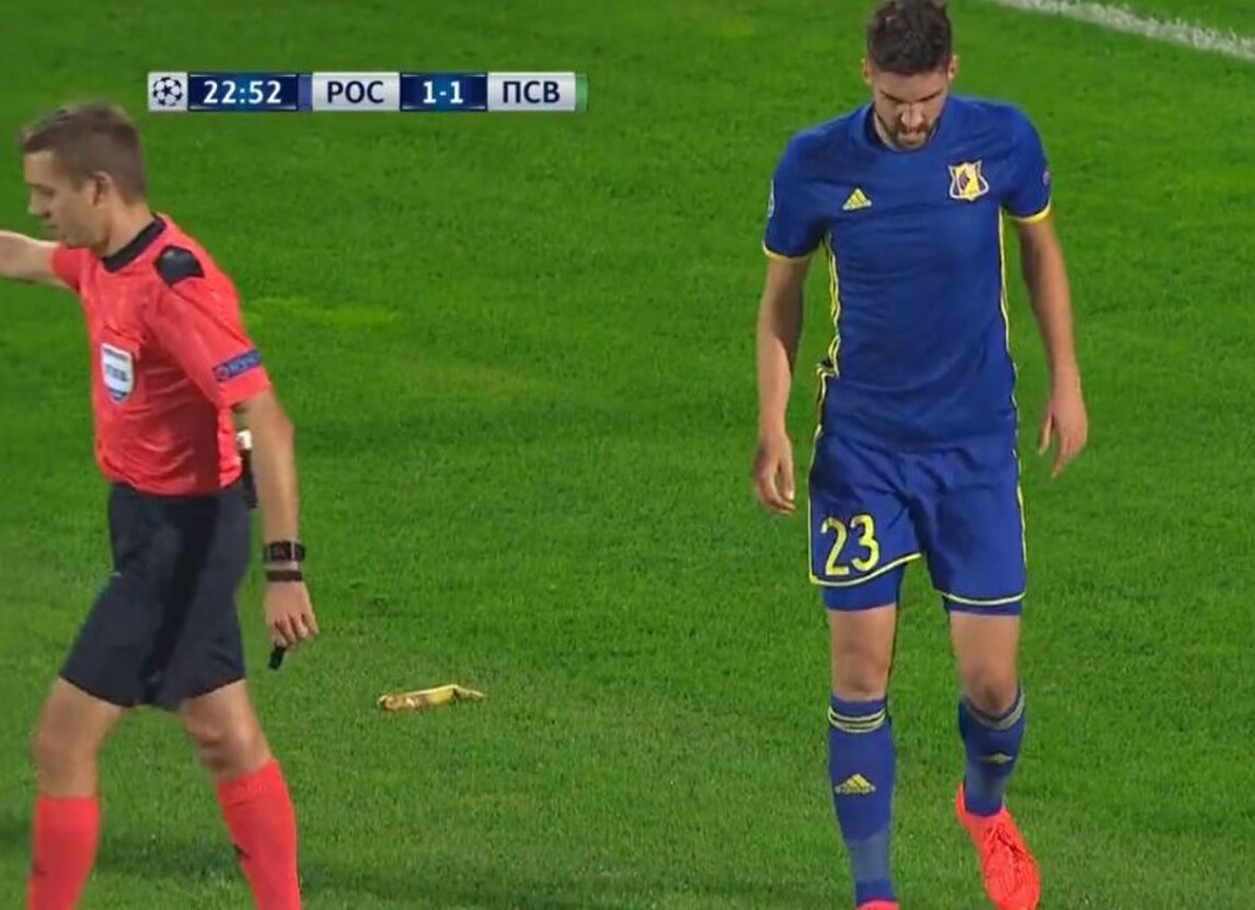 Champions, banana in campo: Rostov sotto la lente dell'Uefa