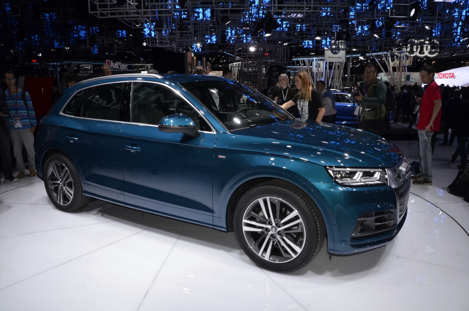 Nuova Audi Q5, leggerezza e potenza per tornare regina