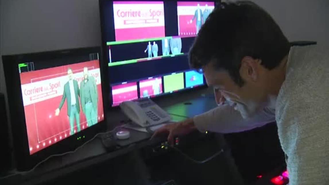 Al posto tuo: Luca Argentero si finge regista per l'intervista a Stefano Fresi