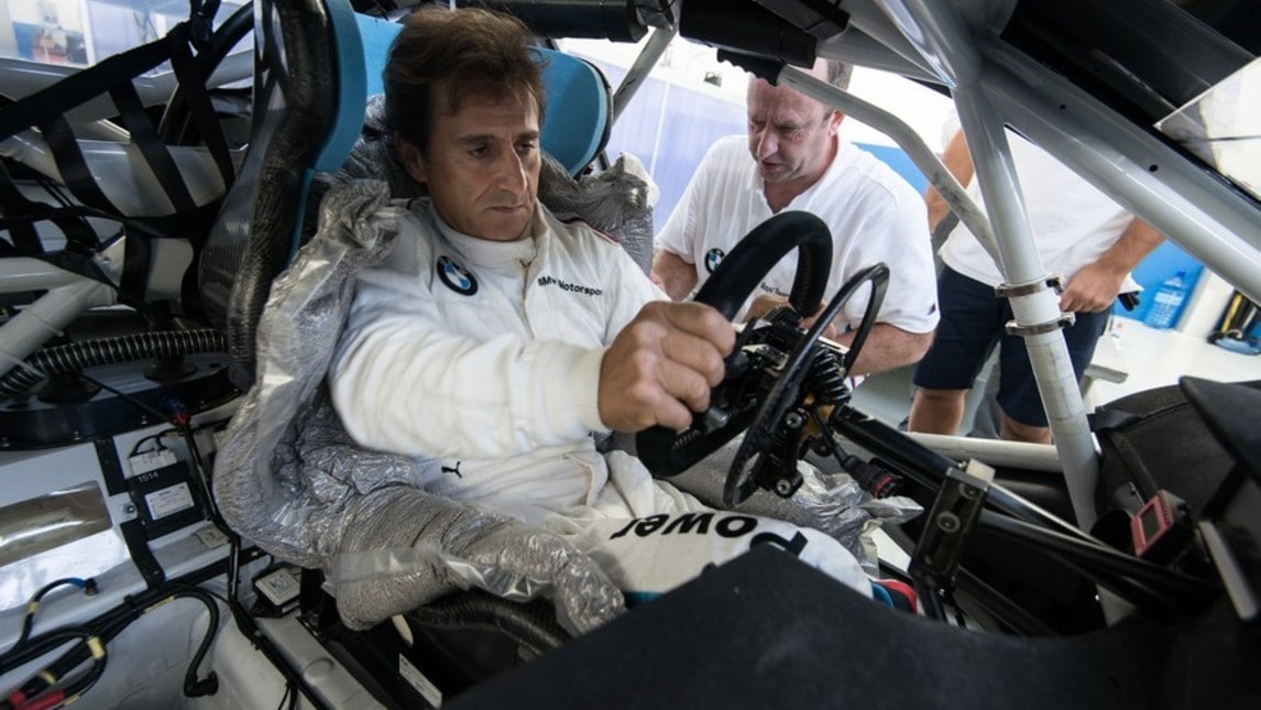 Alex Zanardi torna in pista con BMW: foto