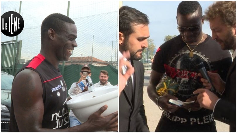 Le Iene regalano un bidet a Balotelli e non solo...