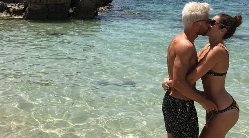 FOTO Borini, post "love" per la moglie