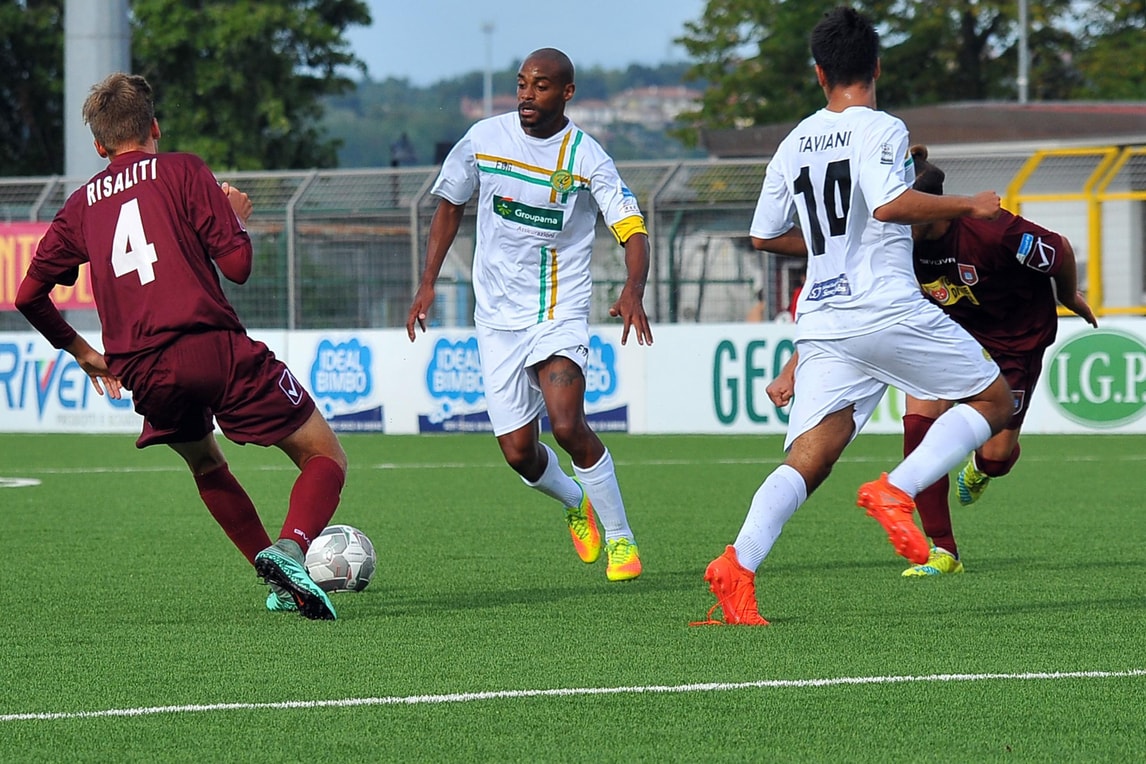 Lega Pro, il Como vince all'ultimo: Pontedera battuto 3-1