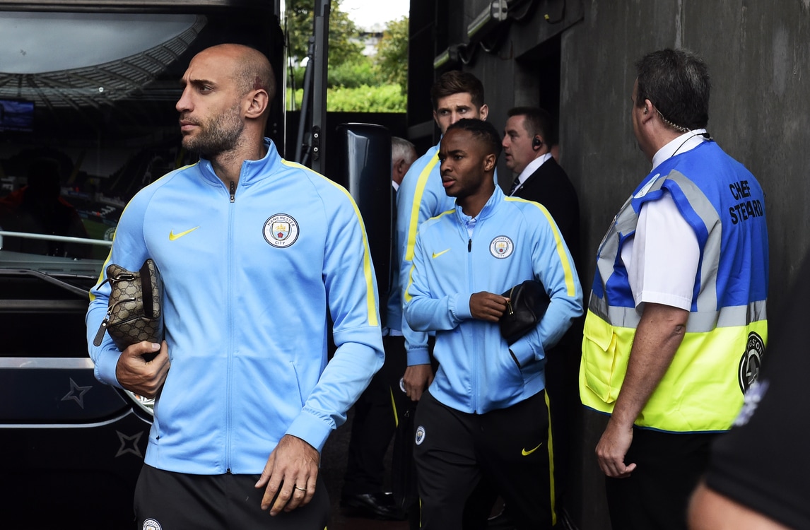 Manchester City, Zabaleta: «Con Guardiola wifi vietato»
