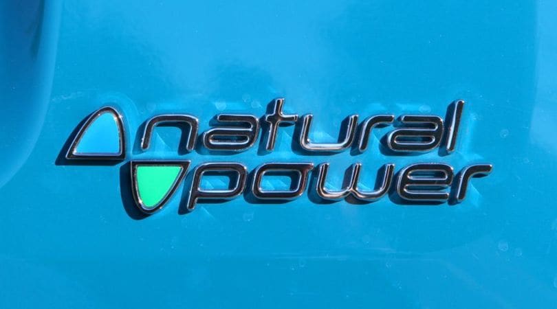 L'Europa guarda all'elettrico, l'Italia punta sul metano