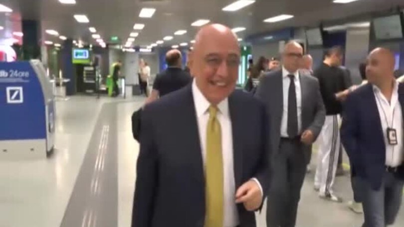 Milan: ora Maldini prende tempo