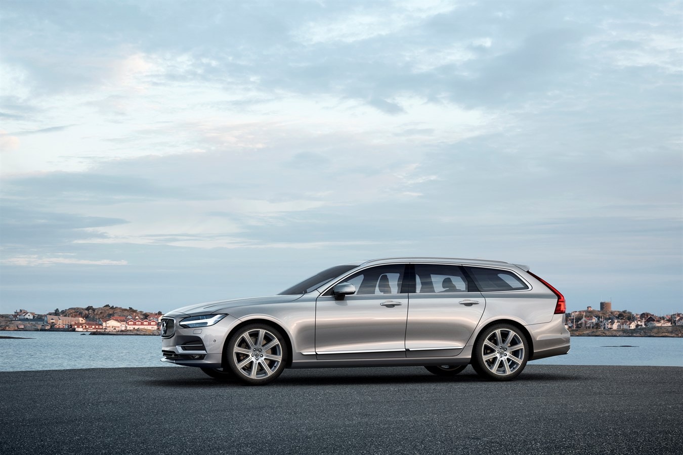 Volvo S90 e V90, la prova delle ammiraglie "assistite"