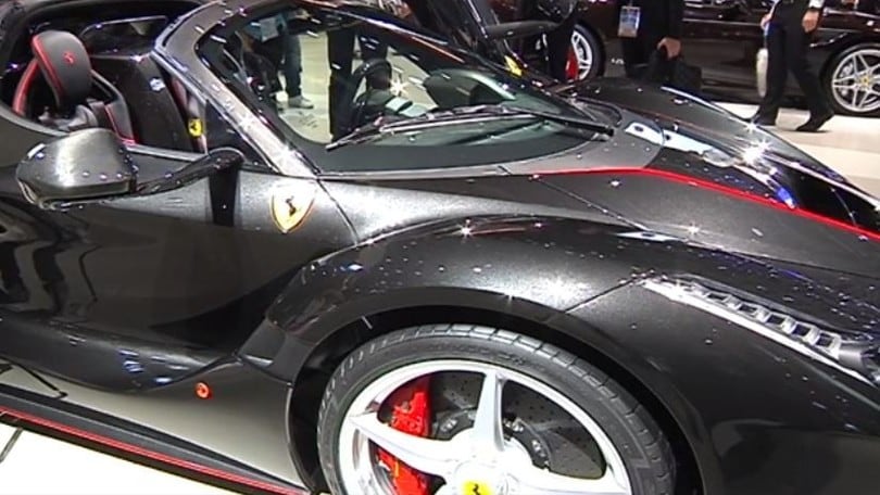 LaFerrari Aperta, la nuova spider da 1,86 milioni