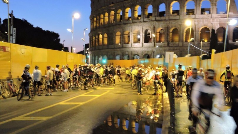 Granfondo Campagnolo di Roma: i 5500 al via