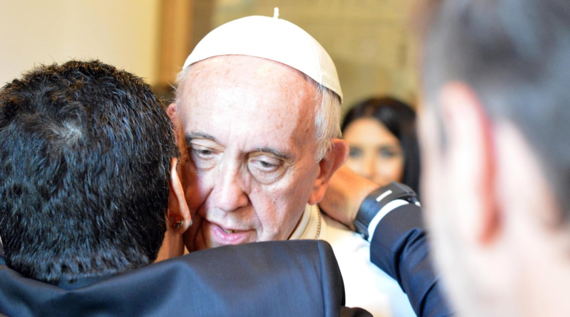Uniti per la Pace: Maradona, Ronaldinho e tutti gli altri campioni in udienza da Papa Francesco
