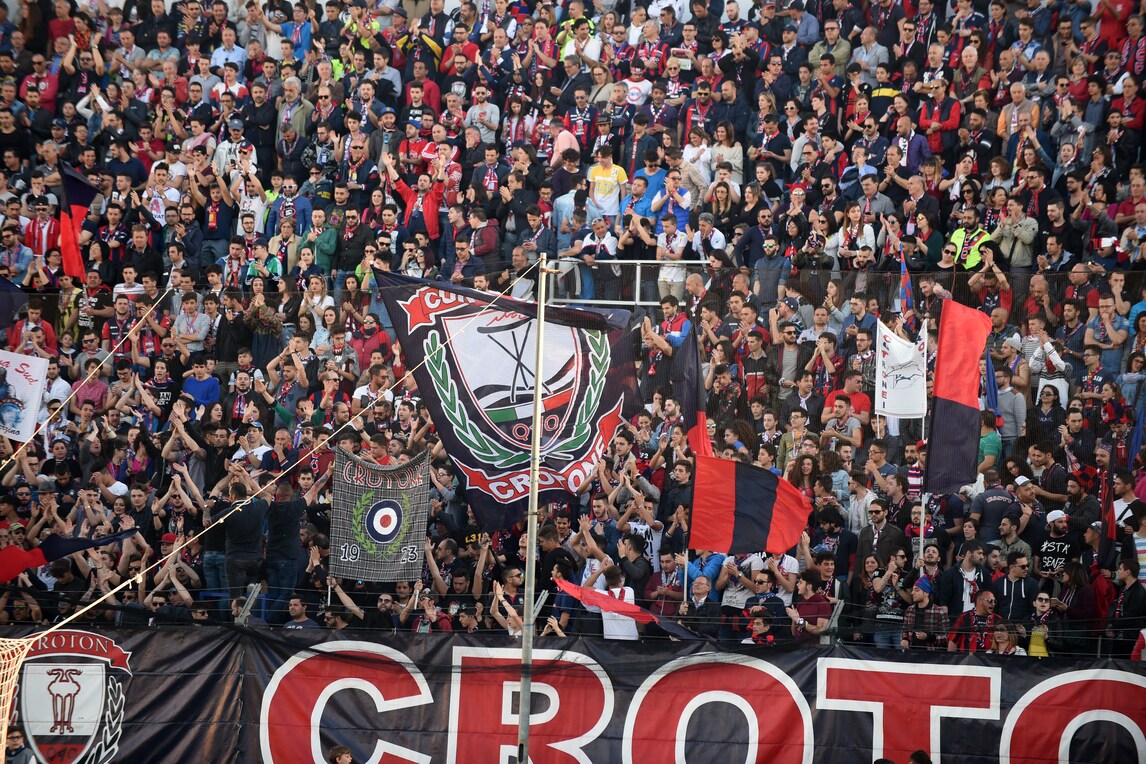 Serie A Crotone, a rischio l'esordio allo Scida