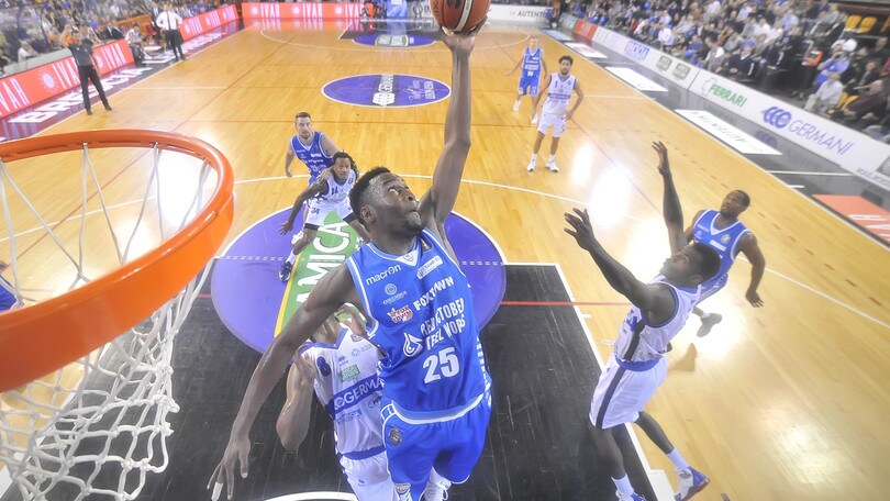 Basket Serie A, Brescia sfida Sassari