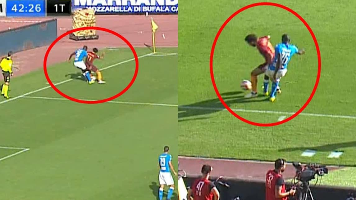 FOTO Napoli-Roma, Salah ruba palla a Koulibaly