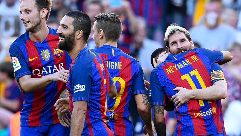Liga, il Barcellona spazza via il Deportivo La Coruña