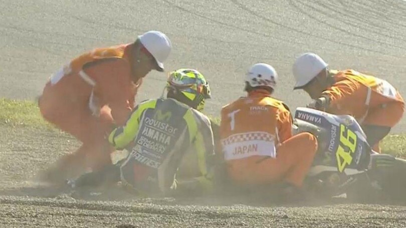 MotoGp, la caduta di Rossi a Motegi al terzo giro
