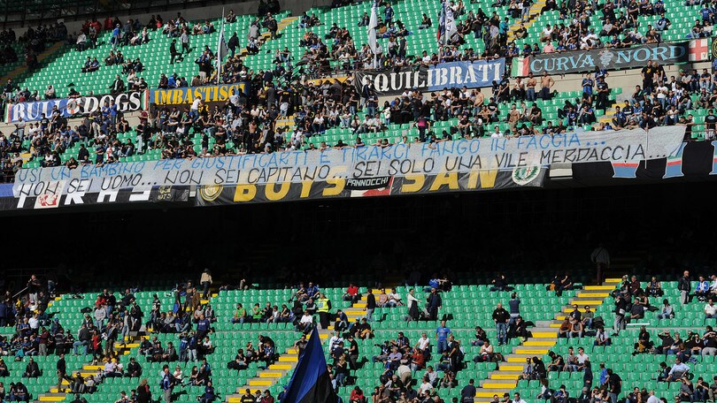 Serie A Inter, striscioni a San Siro contro Icardi