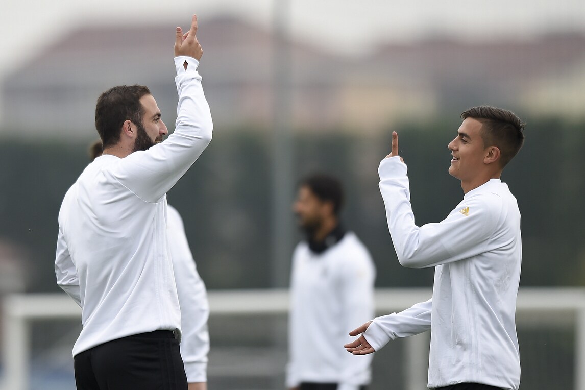 Champions League, Juventus: prove d'intesa tra Higuain e Dybala
