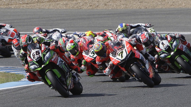 Sbk, ad Aragon i primi test