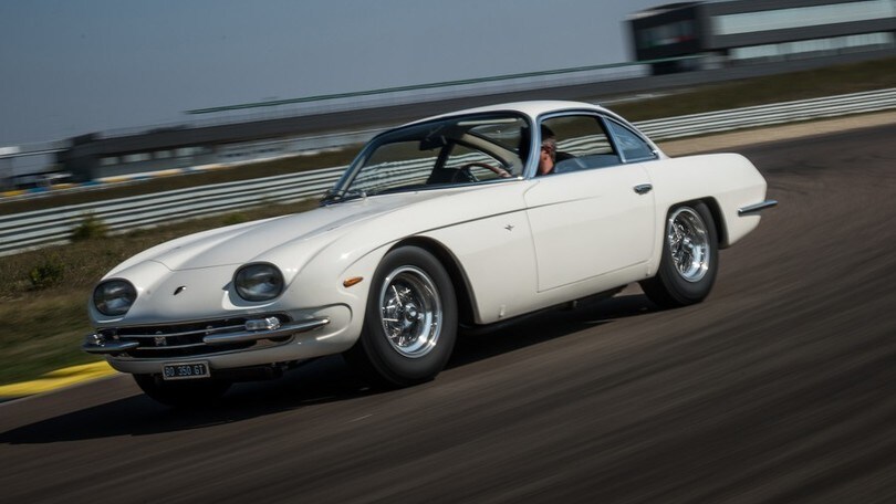 Lamborghini 350 GT, la prima icona torna a correre