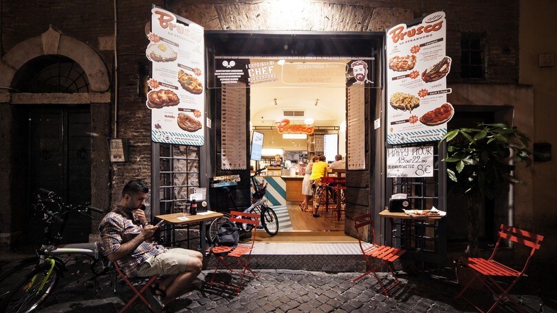 Ecco Brusco Lo Strabuono, la cucina italiana su una fetta di pane