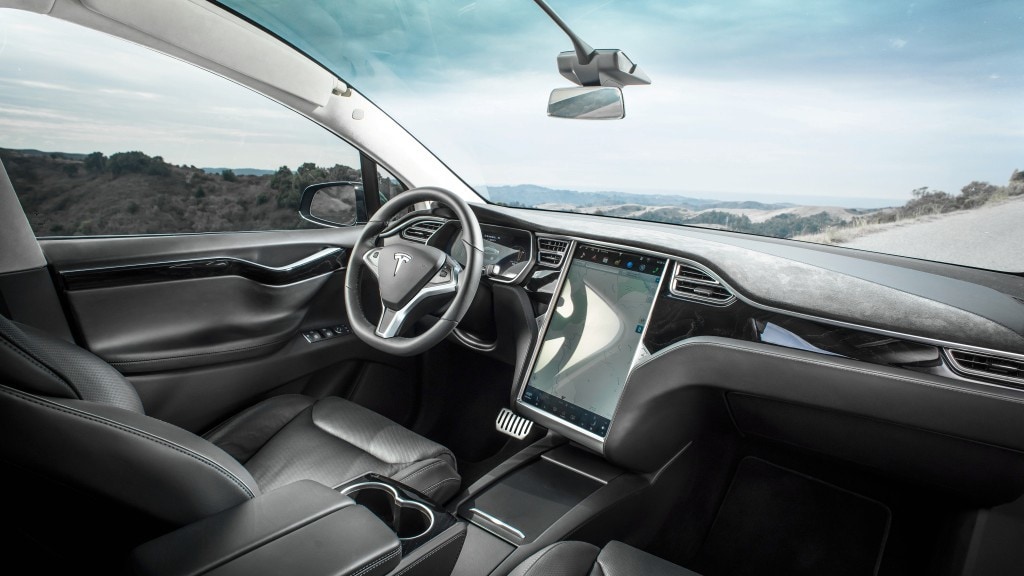 Tesla, arriva l'Autopilot di seconda generazione