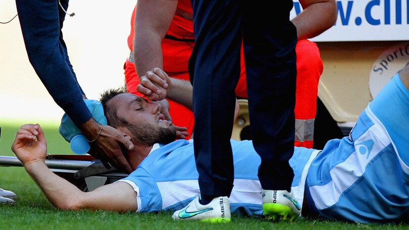 Serie A Lazio, per De Vrij frattura del piede destro