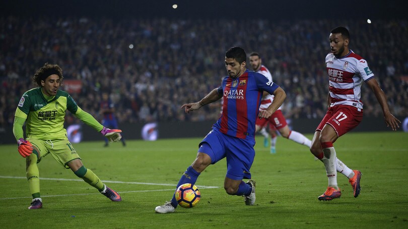 Barça, vittoria di misura sul fanalino di coda Granada