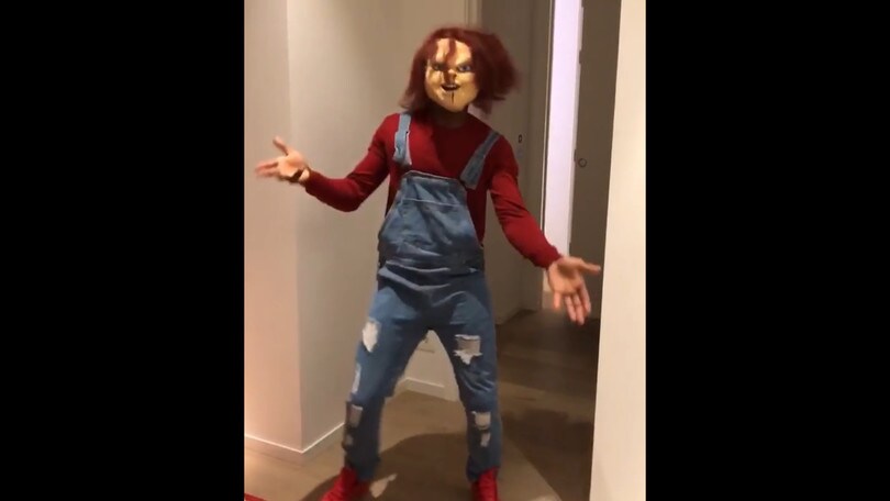 Evra, la maschera di Chucky e il ballo di Halloween