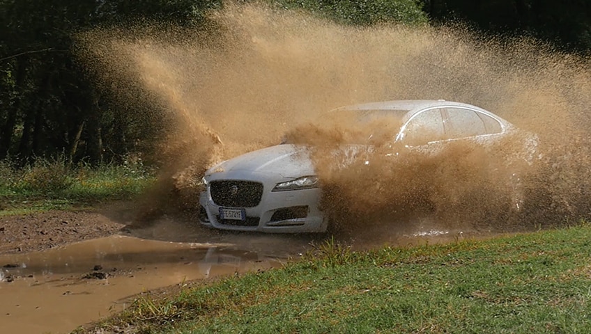 Jimmy and Cars: Jaguar XF, la Regina è a trazione integrale