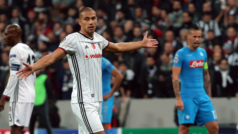 Besiktas, Inler: «Speriamo di passare il turno insieme al Napoli»