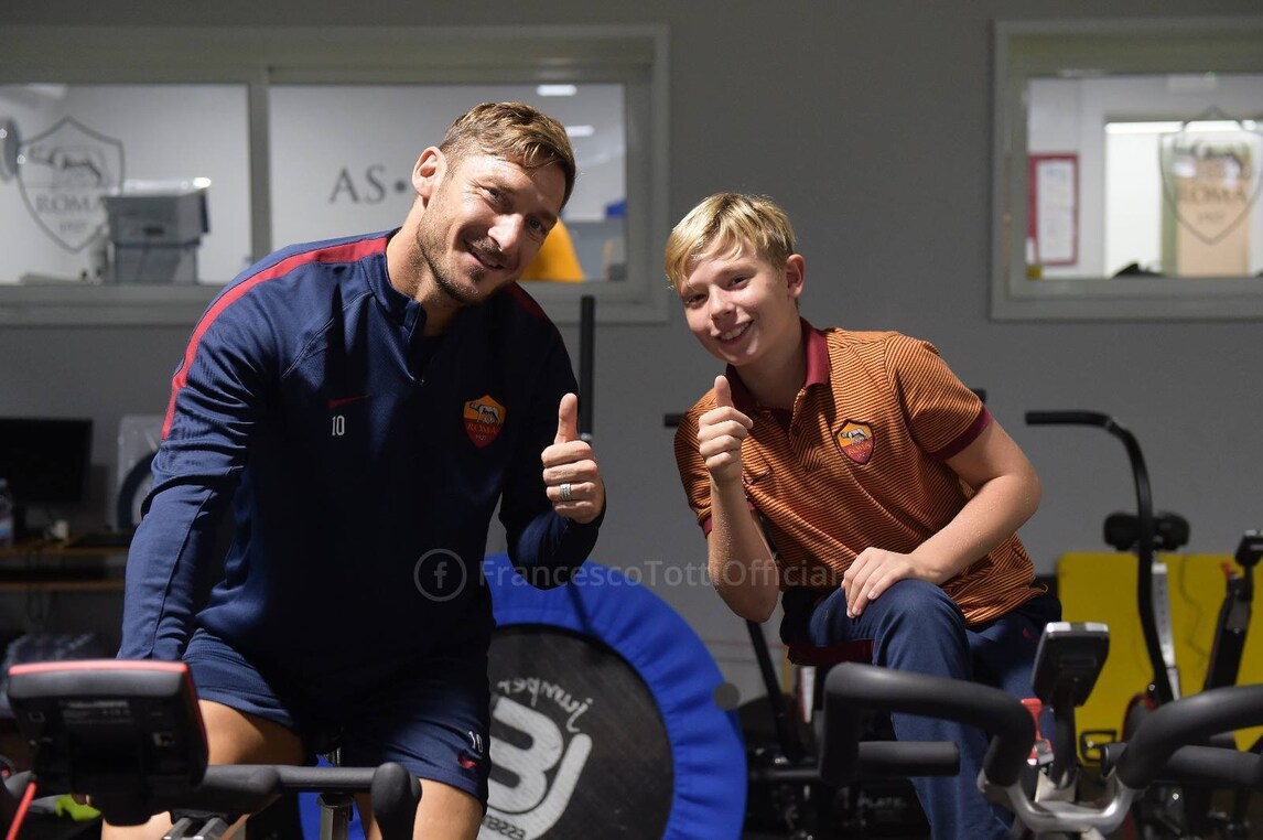 Totti fa gli auguri al figlio Cristian: «Buon compleanno, vita mia!»