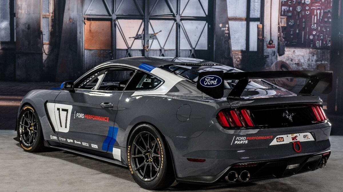 Ford Mustang GT4, dal SEMA alle piste di tutto il mondo