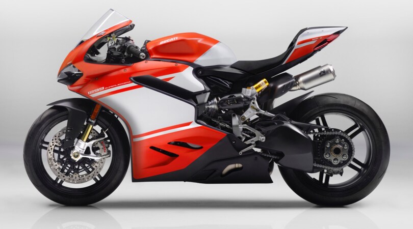 Salone di Milano 2016: Ducati 1299 Superleggera, 215 cv e 162 kg