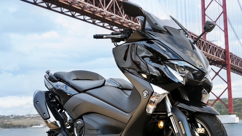 Yamaha Tmax all'Eicma 2016: foto