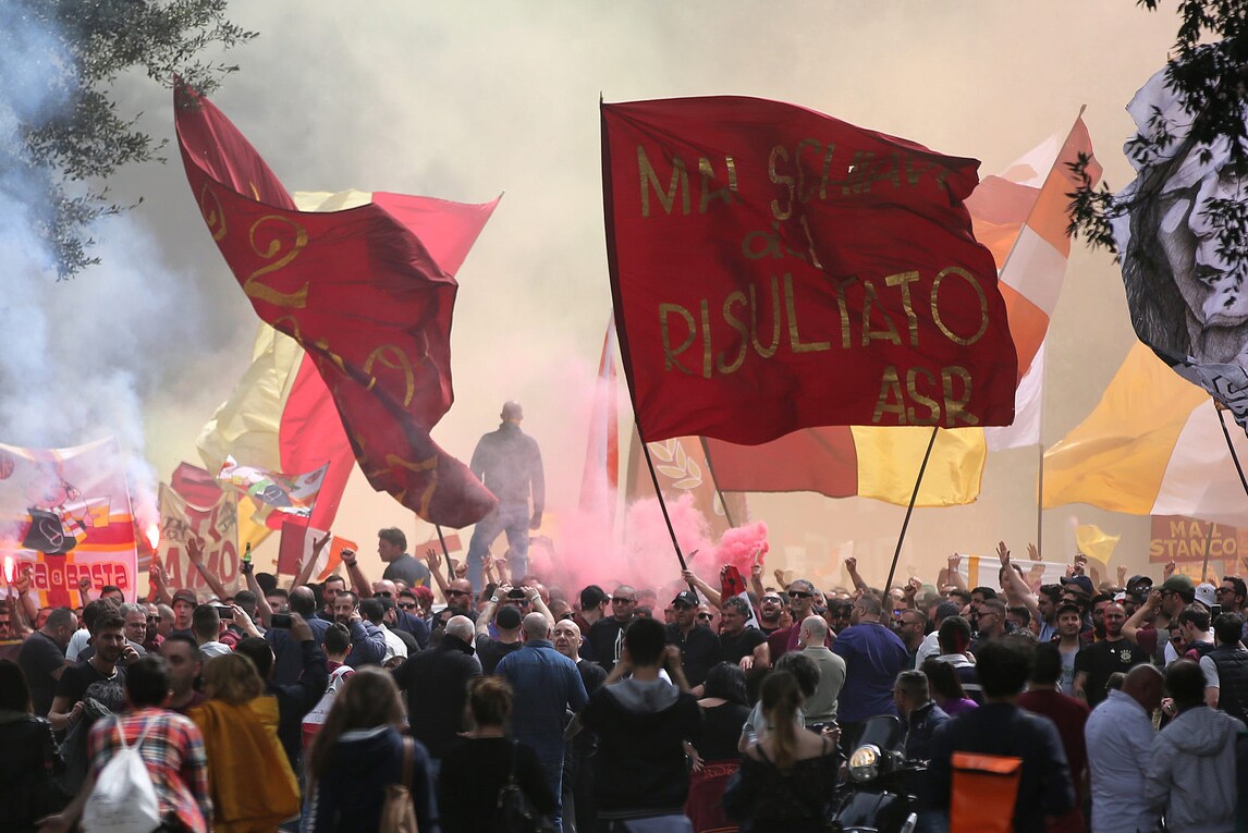 Roma al Tre Fontane: l'allenamento aperto ai tifosi con vista sul derby