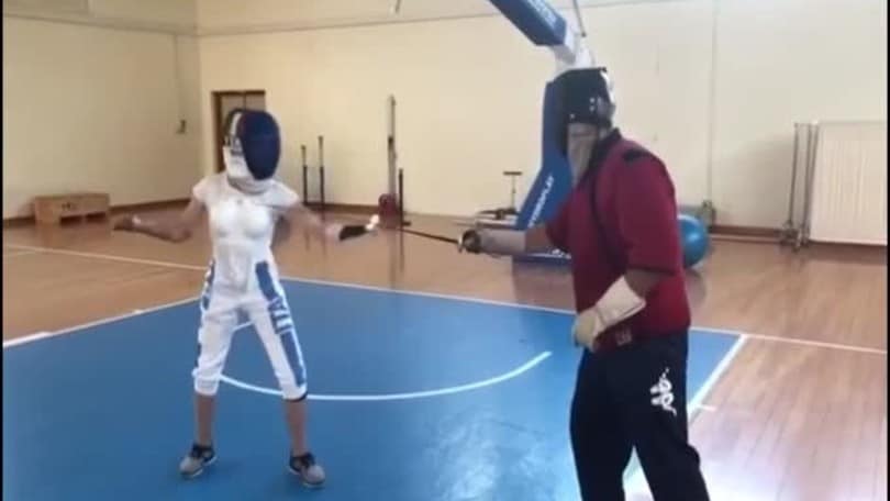 Bebe Vio stupisce ancora: primo allenamento in piedi