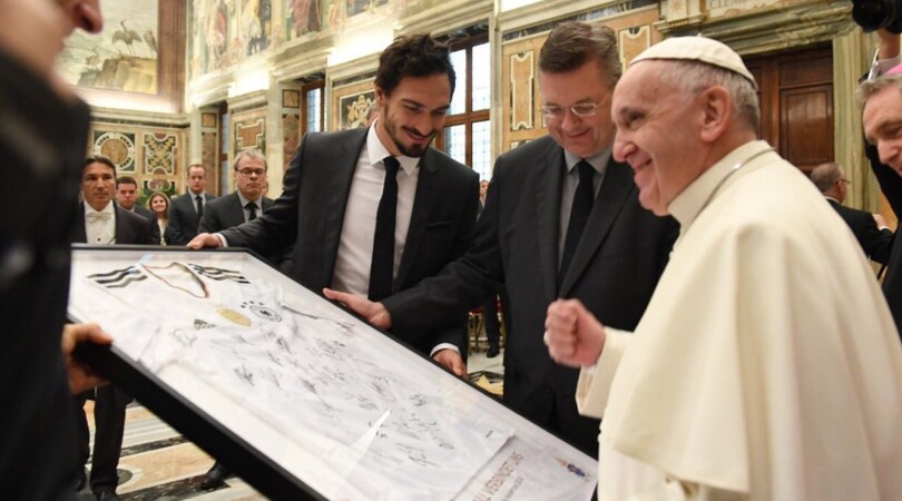 Il Papa riceve la Germania: «Siete esempio di spirito di squadra»