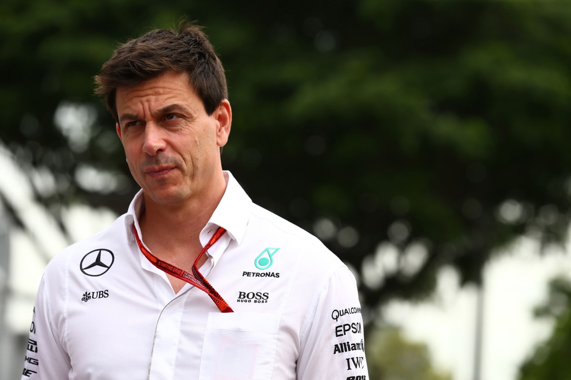 F1, Wolff: «Verstappen ha riscritto le leggi della fisica»