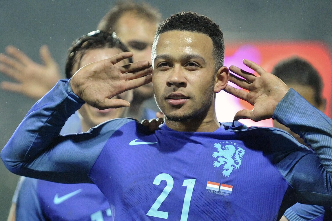 Roma, Depay vicino. Ma è Defrel la tentazione
