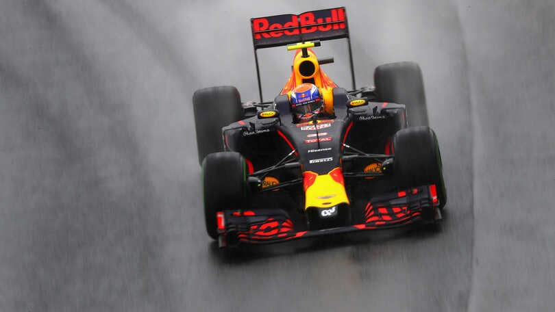 F1 Abu Dhabi, Verstappen: «Circuito particolare, grande atmosfera»