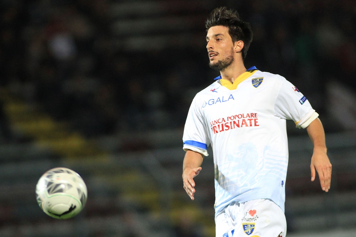 Serie B, Novara-Frosinone 1-2: Ariaudo fa il bomber. Agganciato il Verona