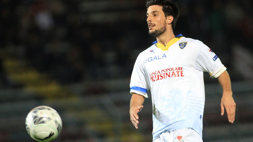 Serie B, Novara-Frosinone 1-2: Ariaudo fa il bomber. Agganciato il Verona
