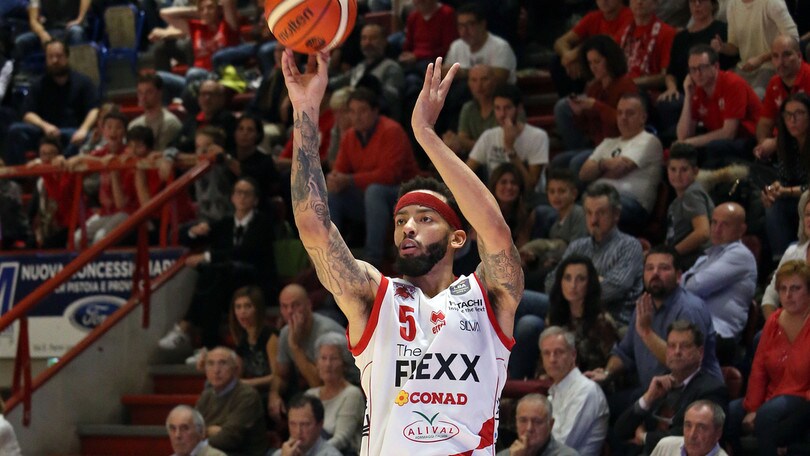 Needham salva Reggio Emilia, Petteway non sbaglia mai!