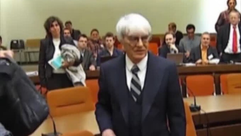 F1: Ecclestone propone 2 gare da 40 minuti