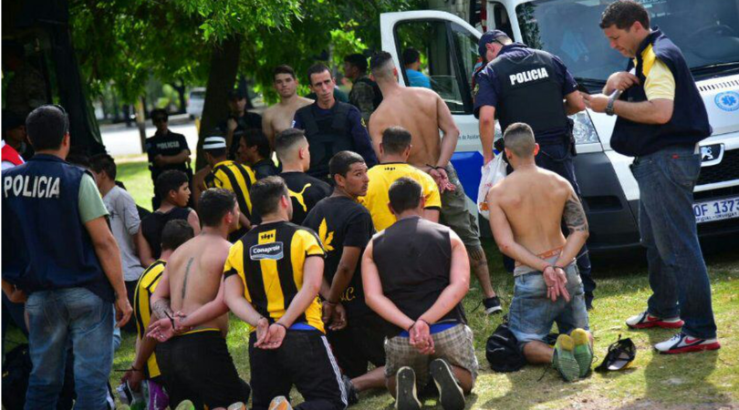 Nacional-Penarol, una "rivolta carceraria": il derby non si gioca