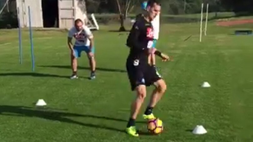 Napoli, le immagini parlano da sole: Milik a lavoro con il pallone!